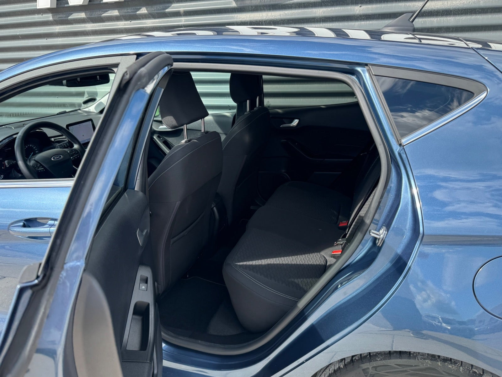 Blå Ford Fiesta fra 2022