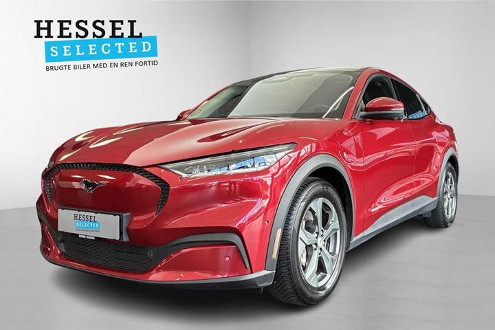 Rød Ford Mustang Mach-E fra 2022