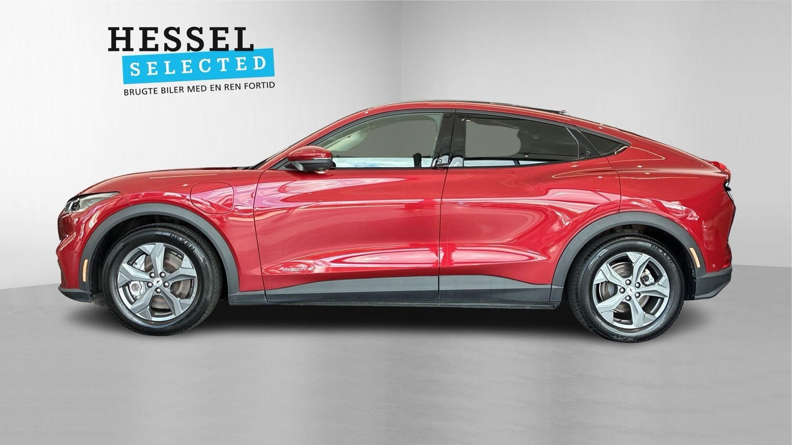 Rød Ford Mustang Mach-E fra 2022