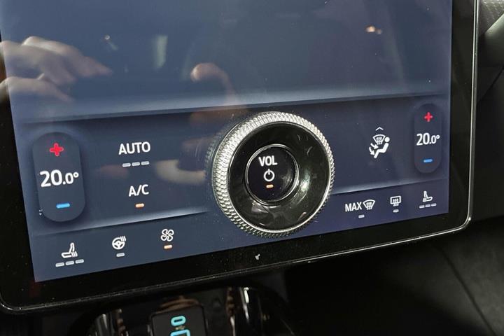 Rød Ford Mustang Mach-E fra 2022