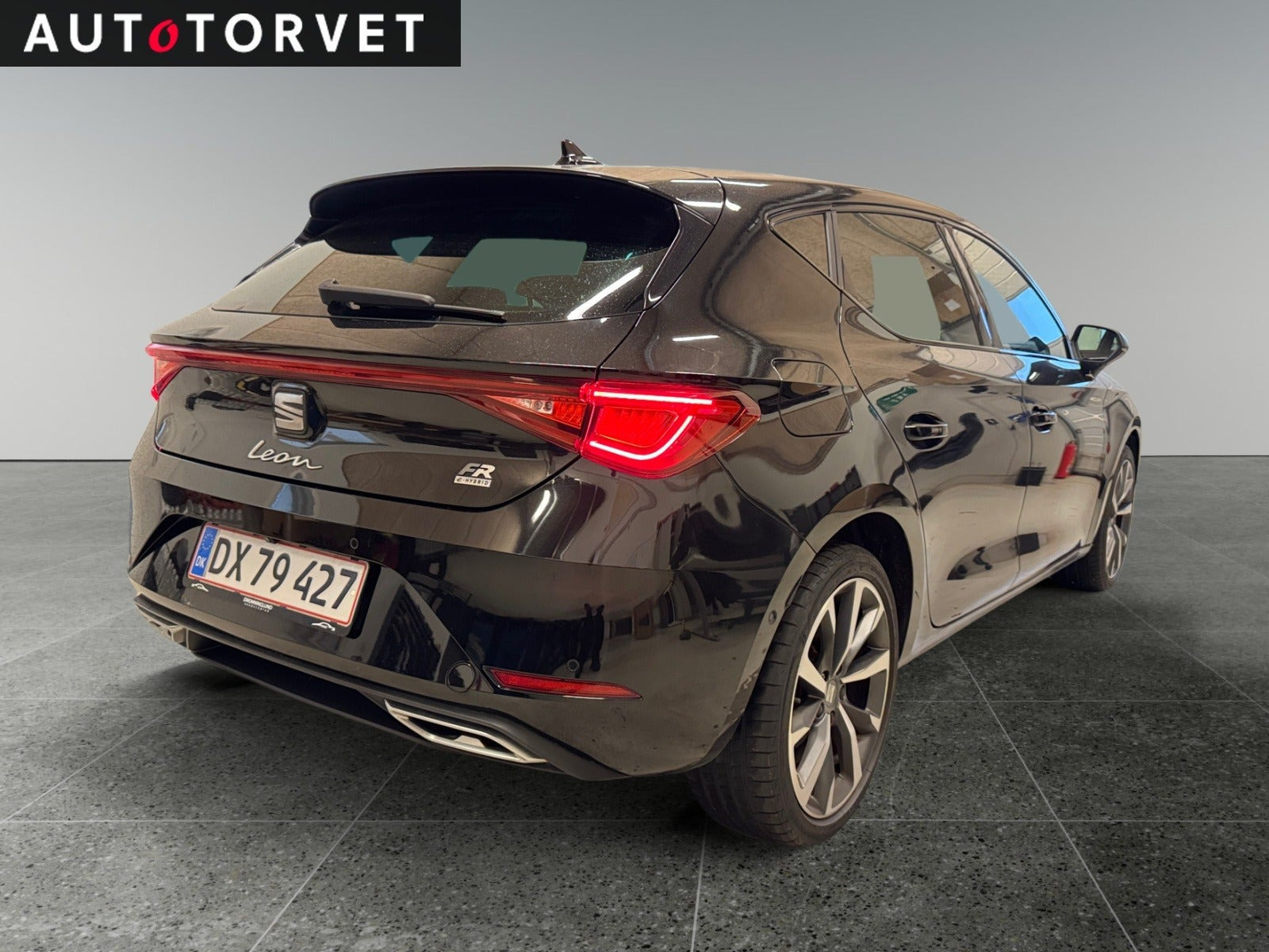 Sort Seat Leon fra 2021
