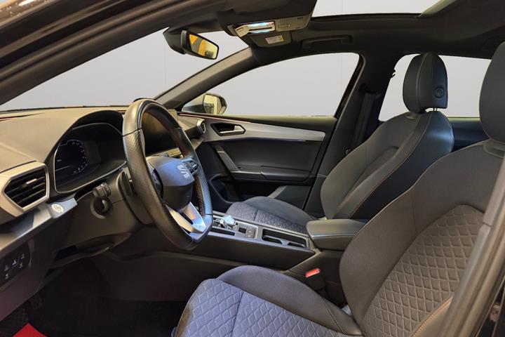 Sort Seat Leon fra 2021