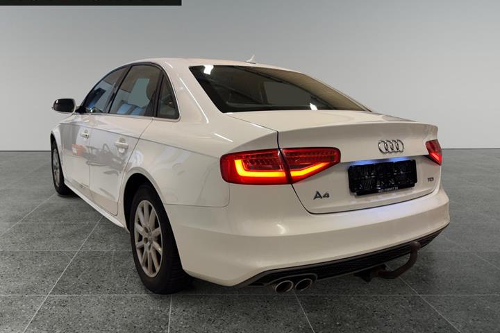 Hvid Audi A4 fra 2015