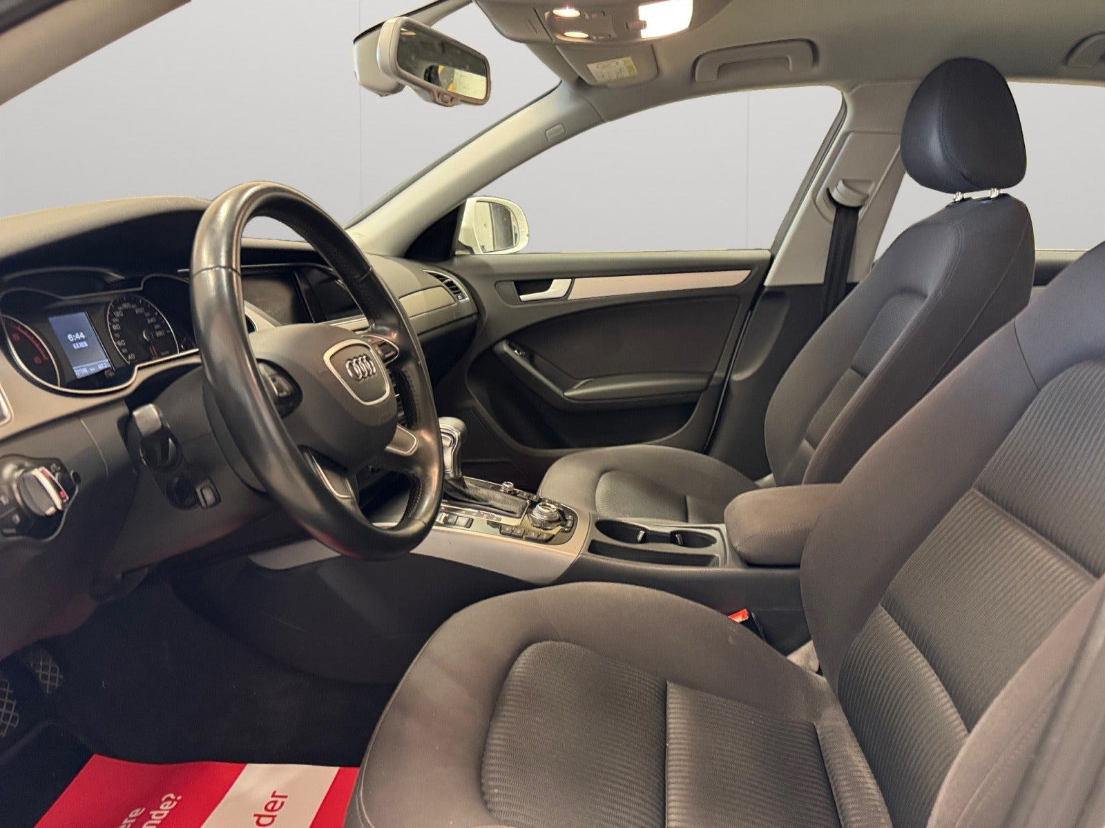 Hvid Audi A4 fra 2015