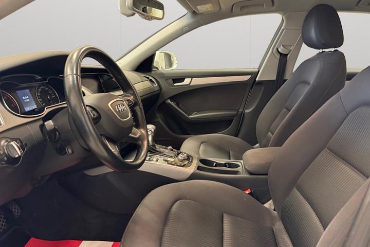 Hvid Audi A4 fra 2015