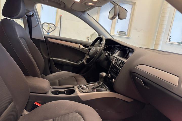 Hvid Audi A4 fra 2015