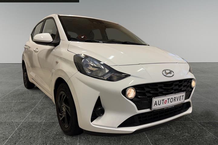 Hvid Hyundai i10 fra 2021