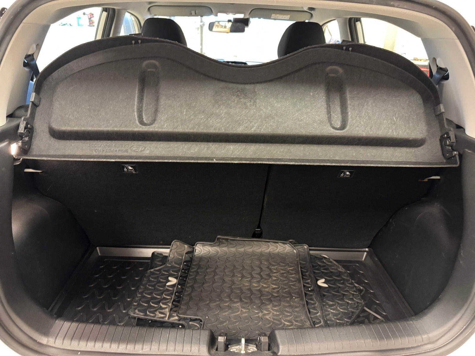 Hvid Hyundai i10 fra 2021
