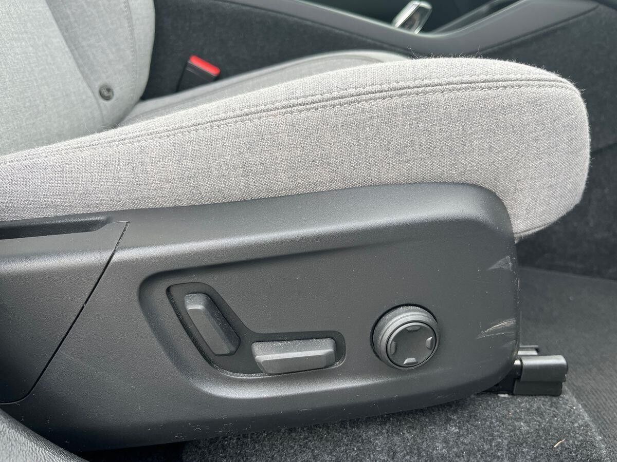 Sort Volvo C40 fra 2023
