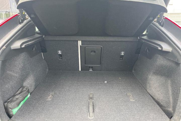 Sort Volvo C40 fra 2023