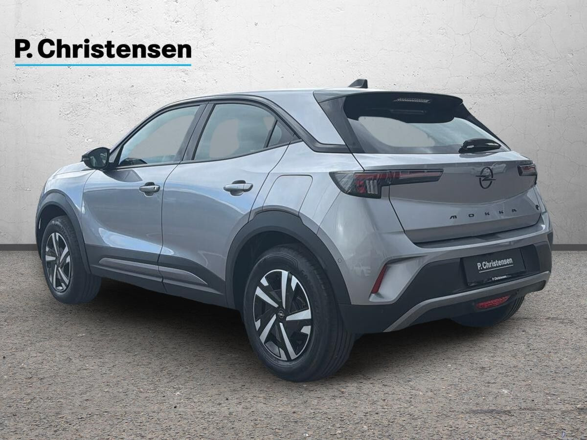 Grå Opel Mokka-e fra 2025