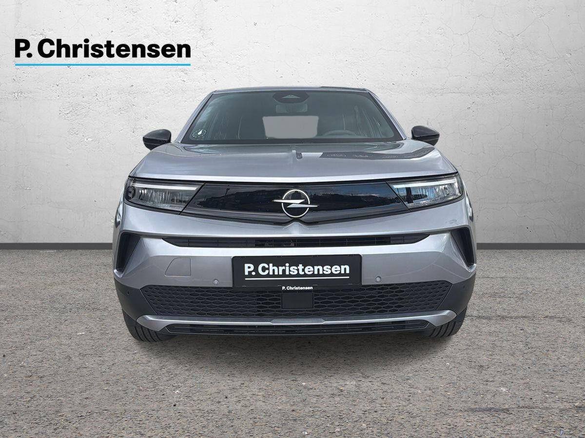 Grå Opel Mokka-e fra 2025