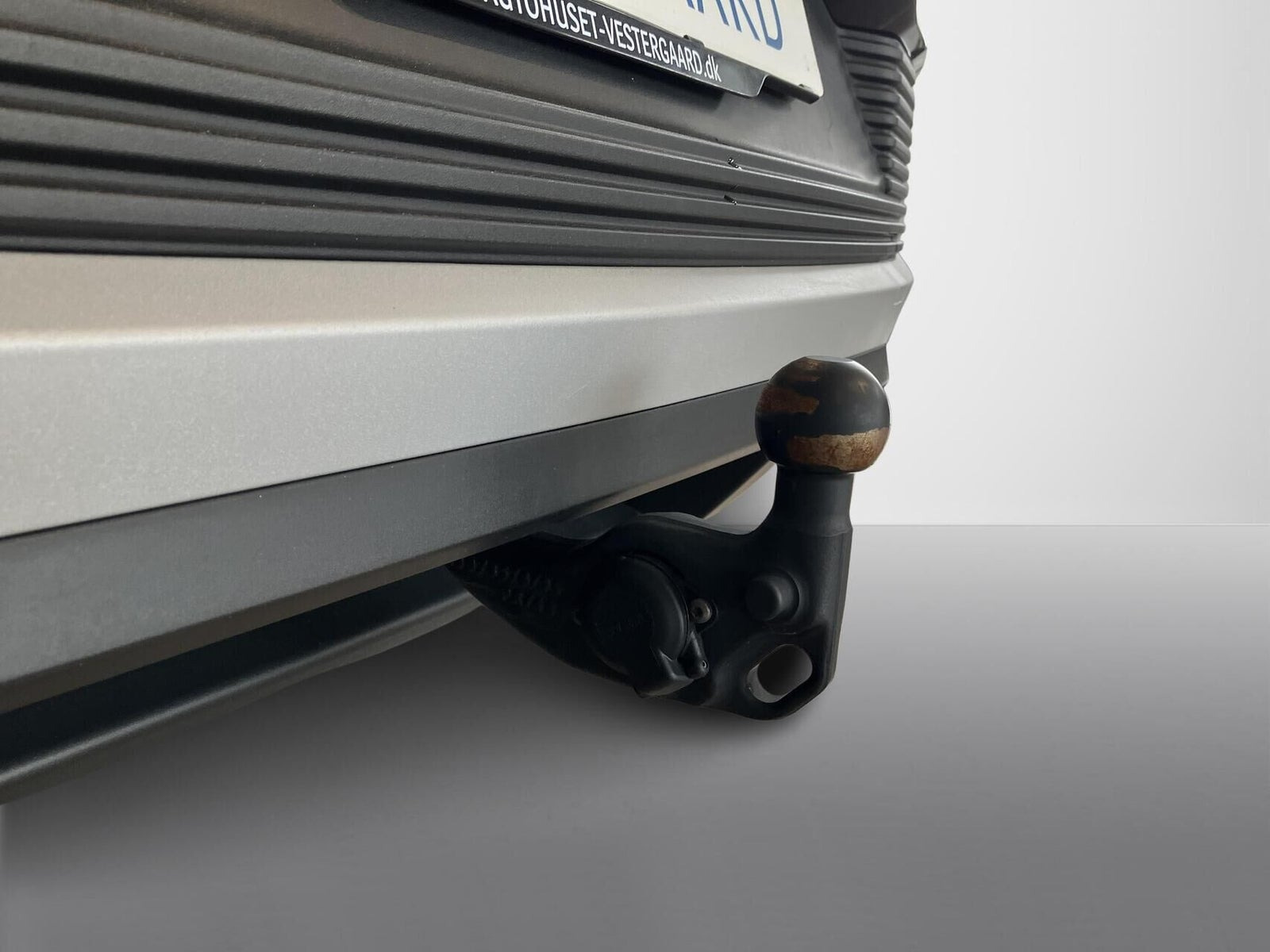 Sort Ford Explorer fra 2025