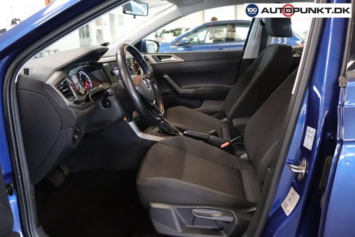 Blå VW Polo fra 2019