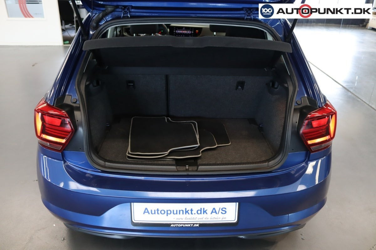 Blå VW Polo fra 2019