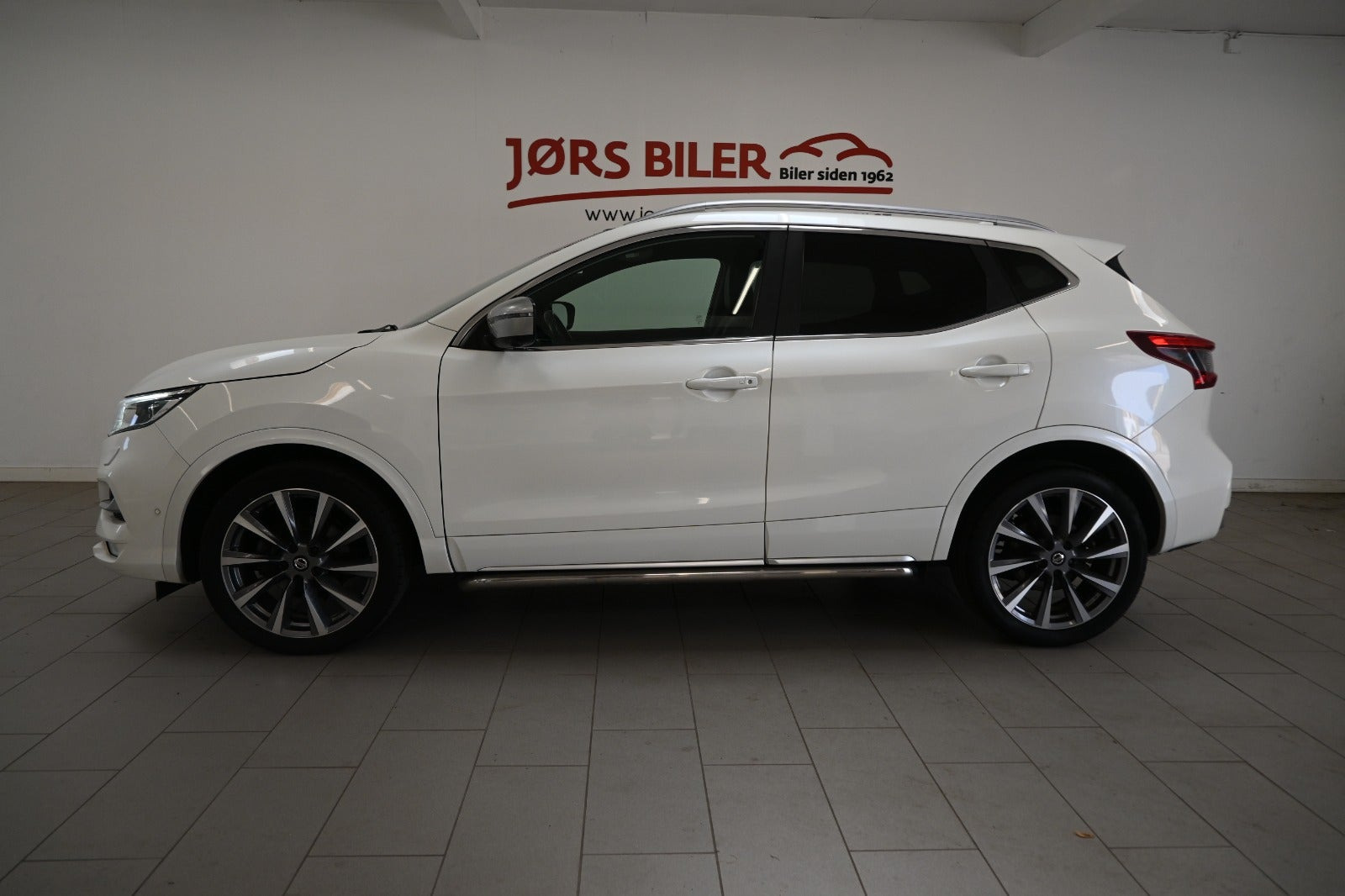 Hvid Nissan Qashqai fra 2019