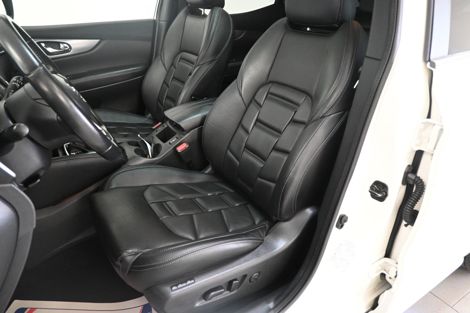 Hvid Nissan Qashqai fra 2019