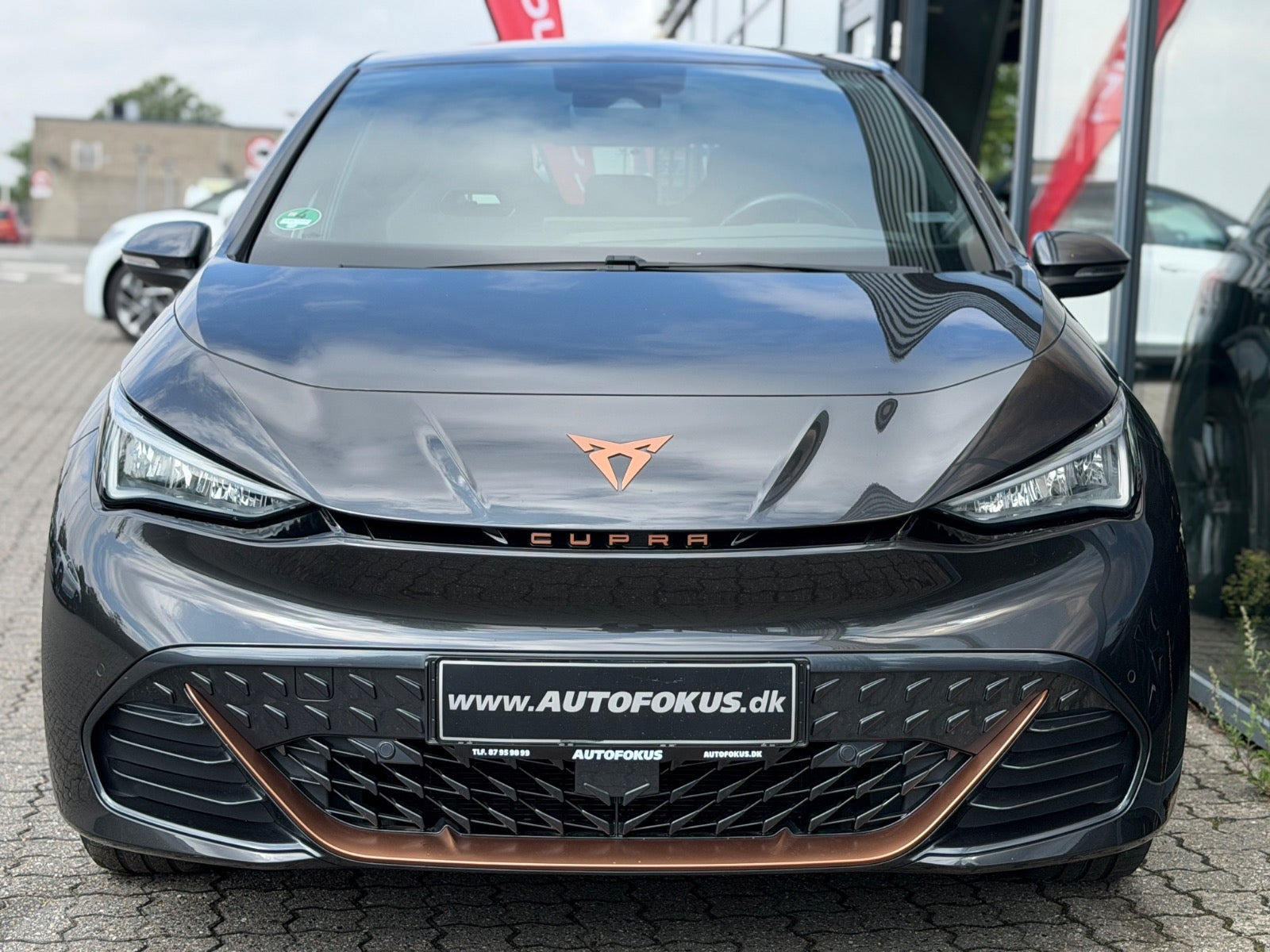 Grå Cupra Born fra 2022