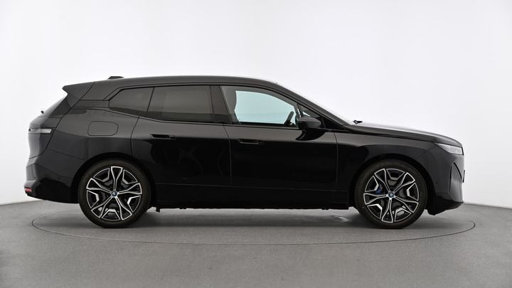 Sort BMW iX fra 2022