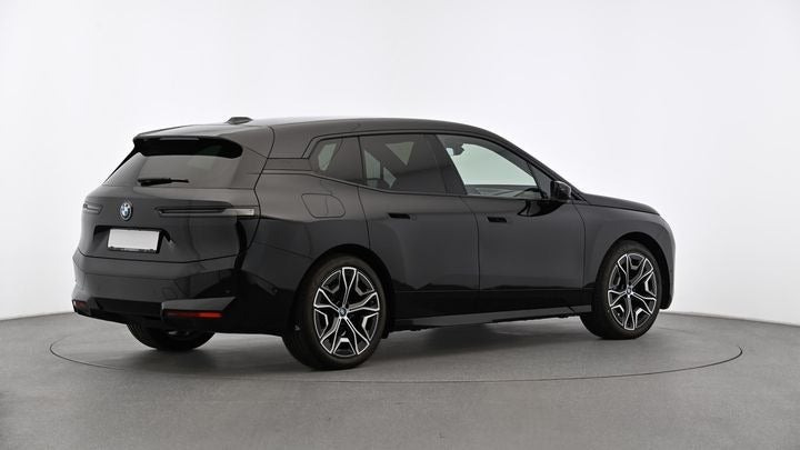 Sort BMW iX fra 2022