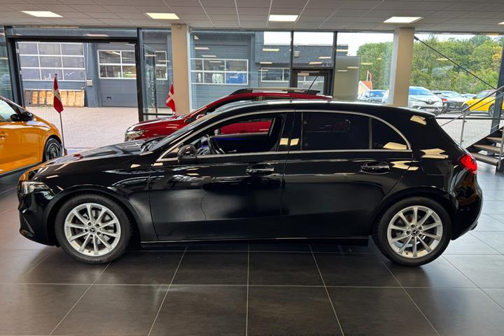Sort Mercedes A200 fra 2020