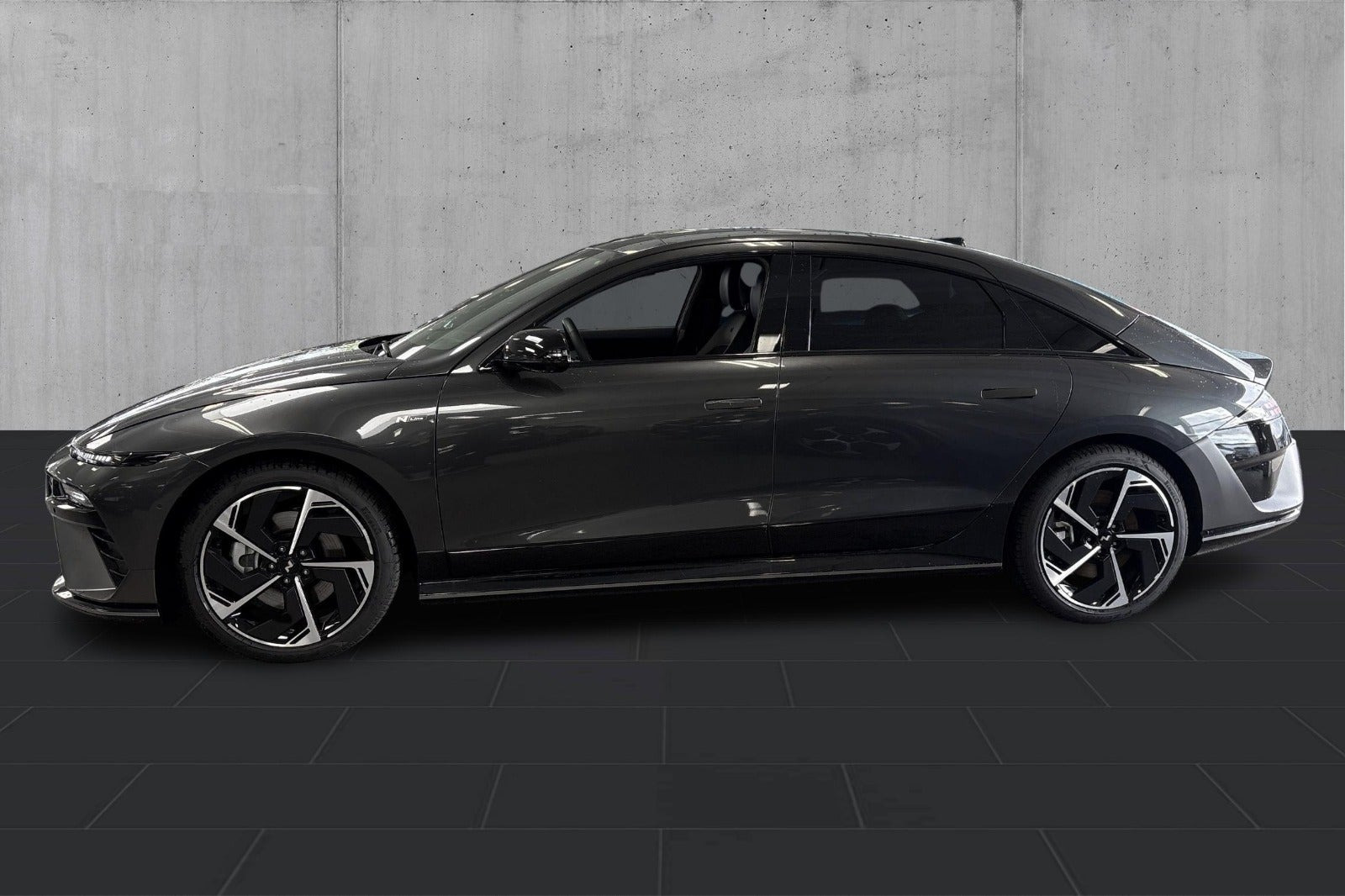 Grå Hyundai Ioniq 6 fra 2026