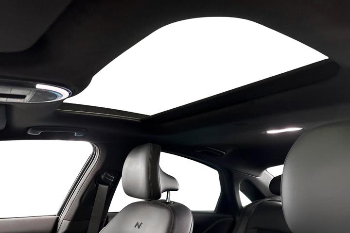 Grå Hyundai Ioniq 6 fra 2026