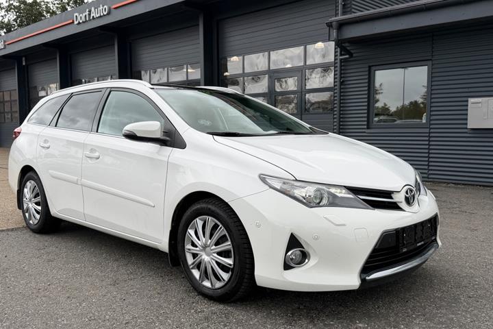 undefined Toyota Auris fra 2013