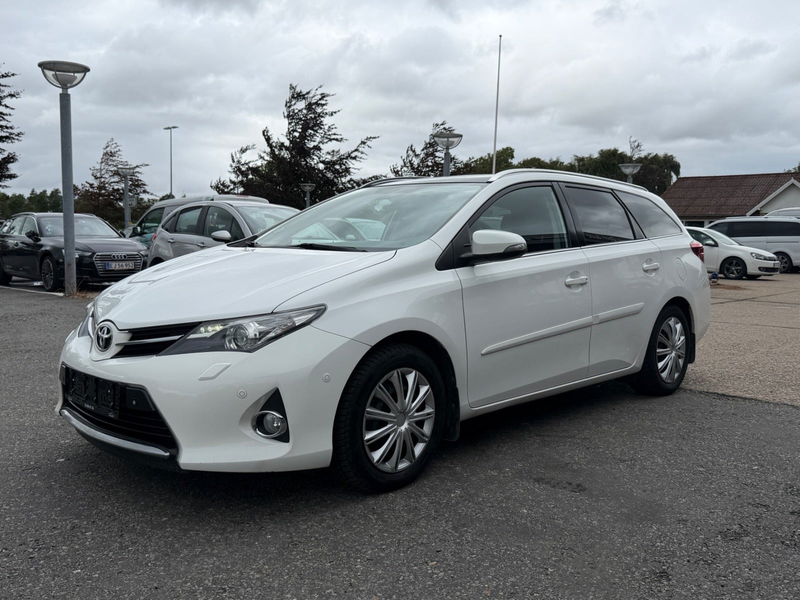 undefined Toyota Auris fra 2013