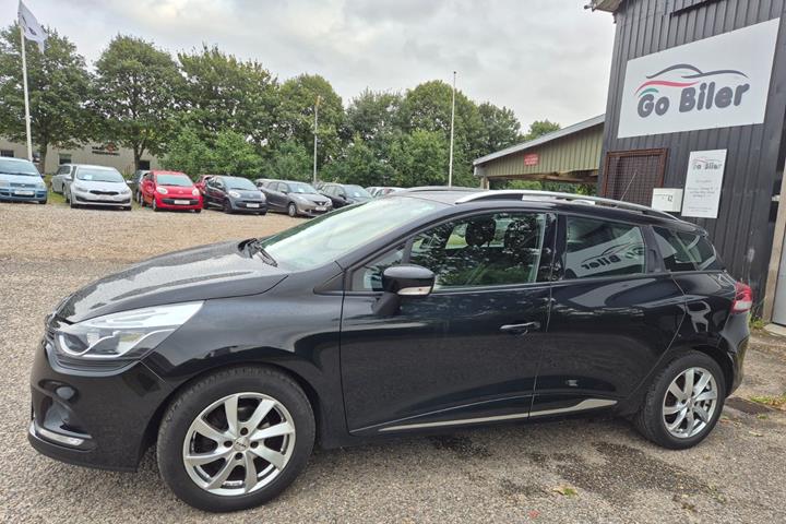 Grøn Renault Clio IV fra 2016