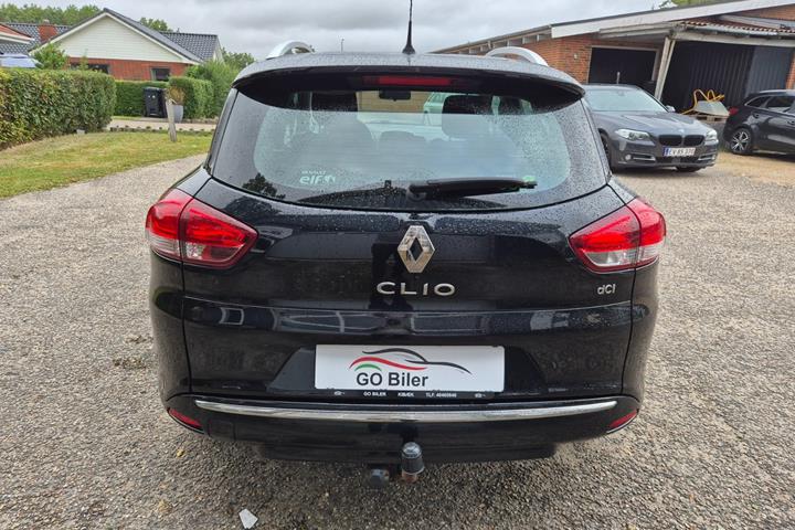 Grøn Renault Clio IV fra 2016