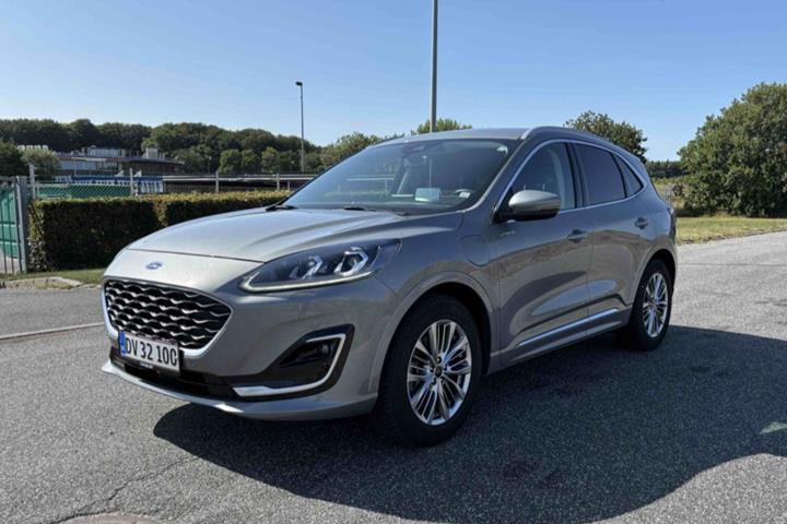 Beige Ford Kuga fra 2021