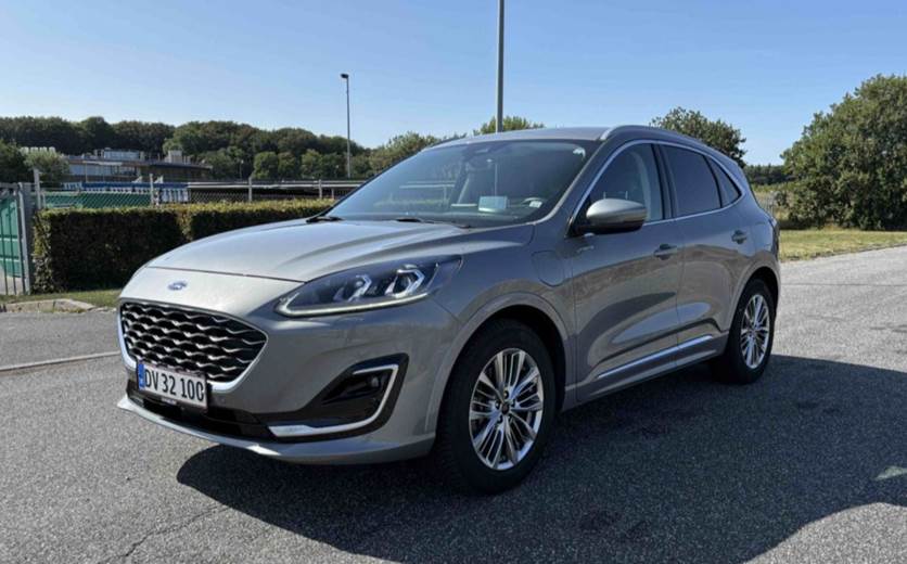 Ford Kuga 2,5 HEV Vignale CVT