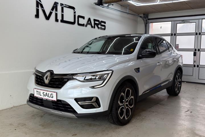 Hvid Renault Arkana fra 2022