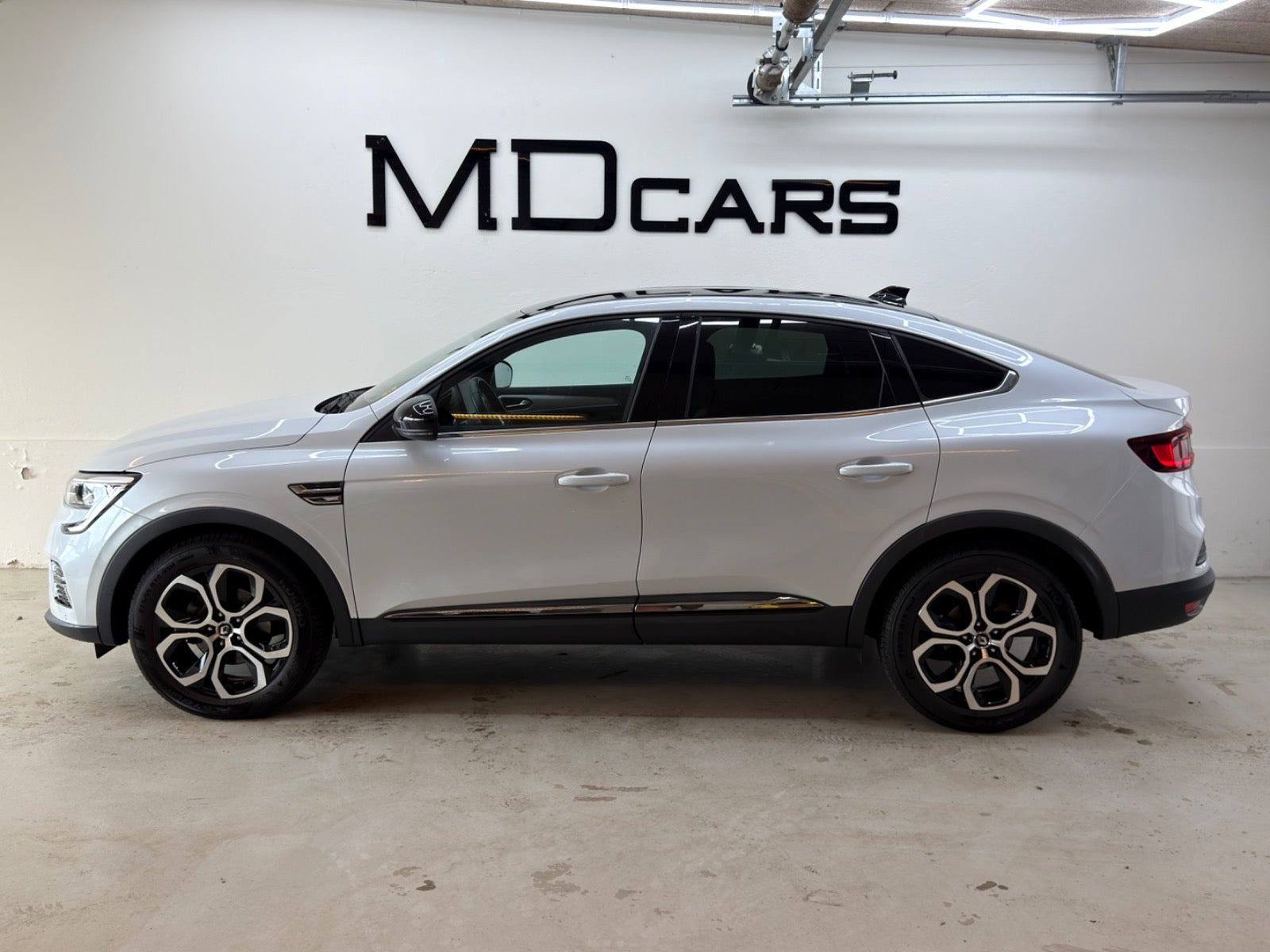 Hvid Renault Arkana fra 2022