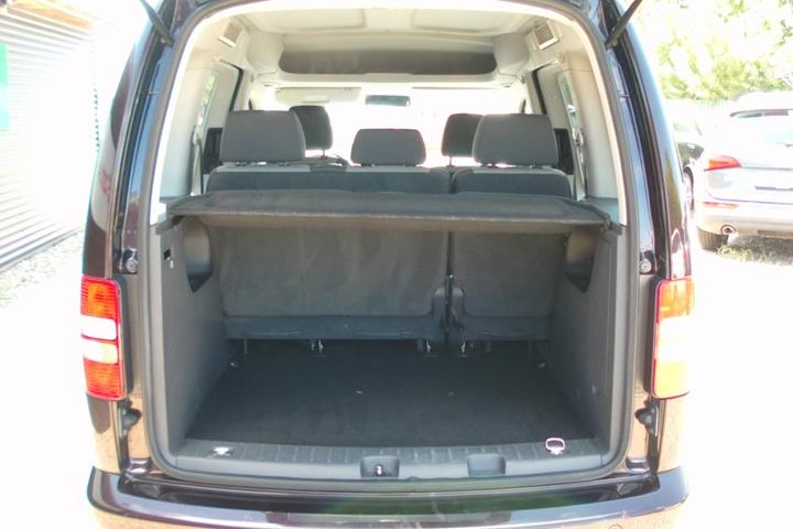 Grå VW Caddy fra 2011