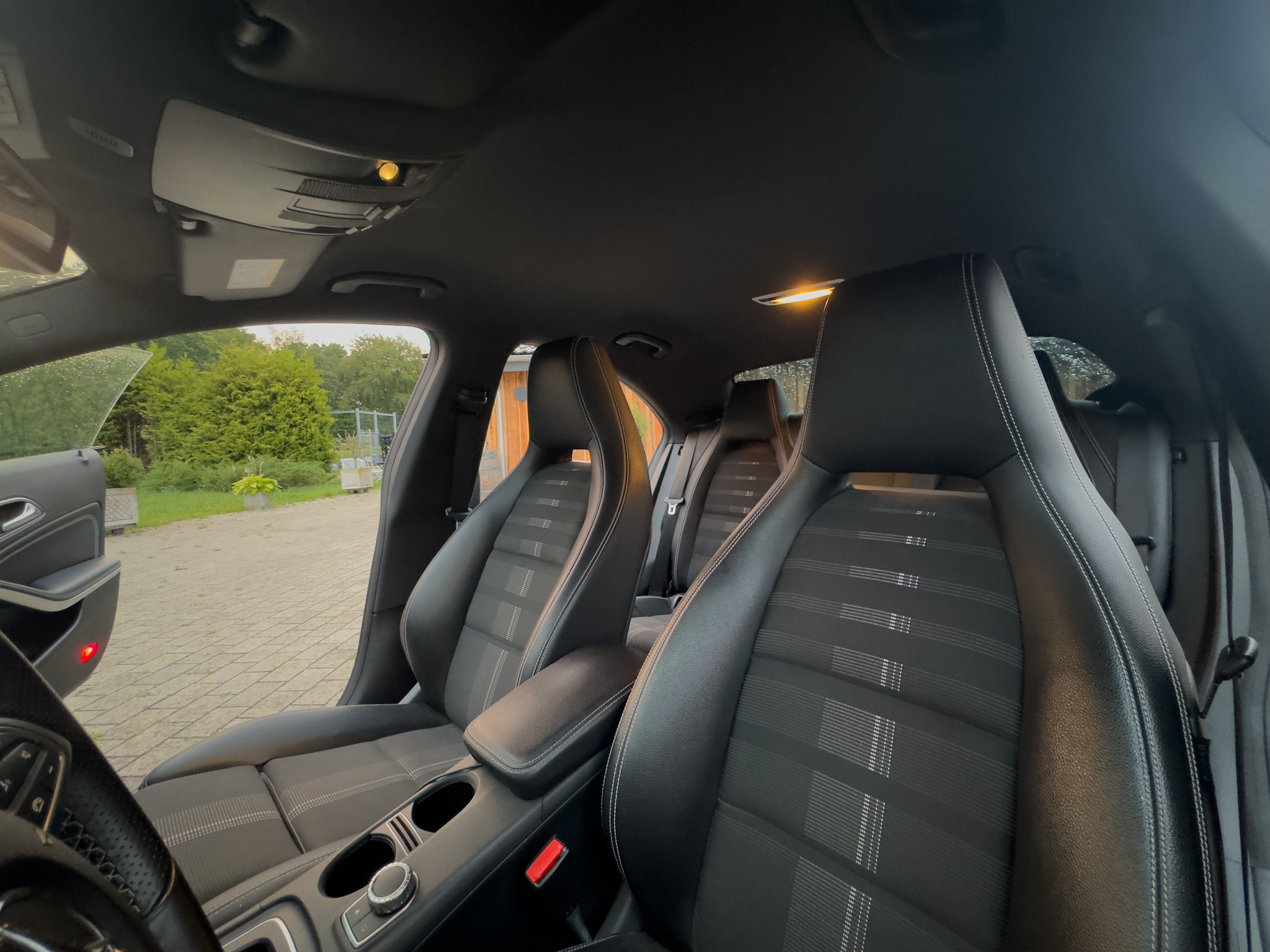 Sort Mercedes CLA fra 2019