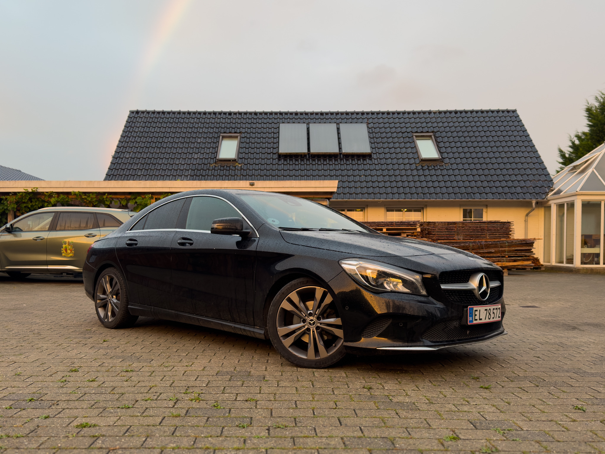 Sort Mercedes CLA fra 2019
