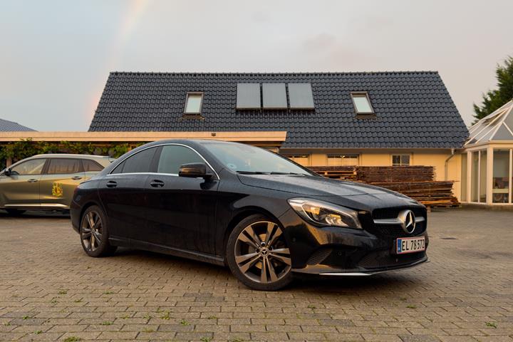 Sort Mercedes CLA fra 2019