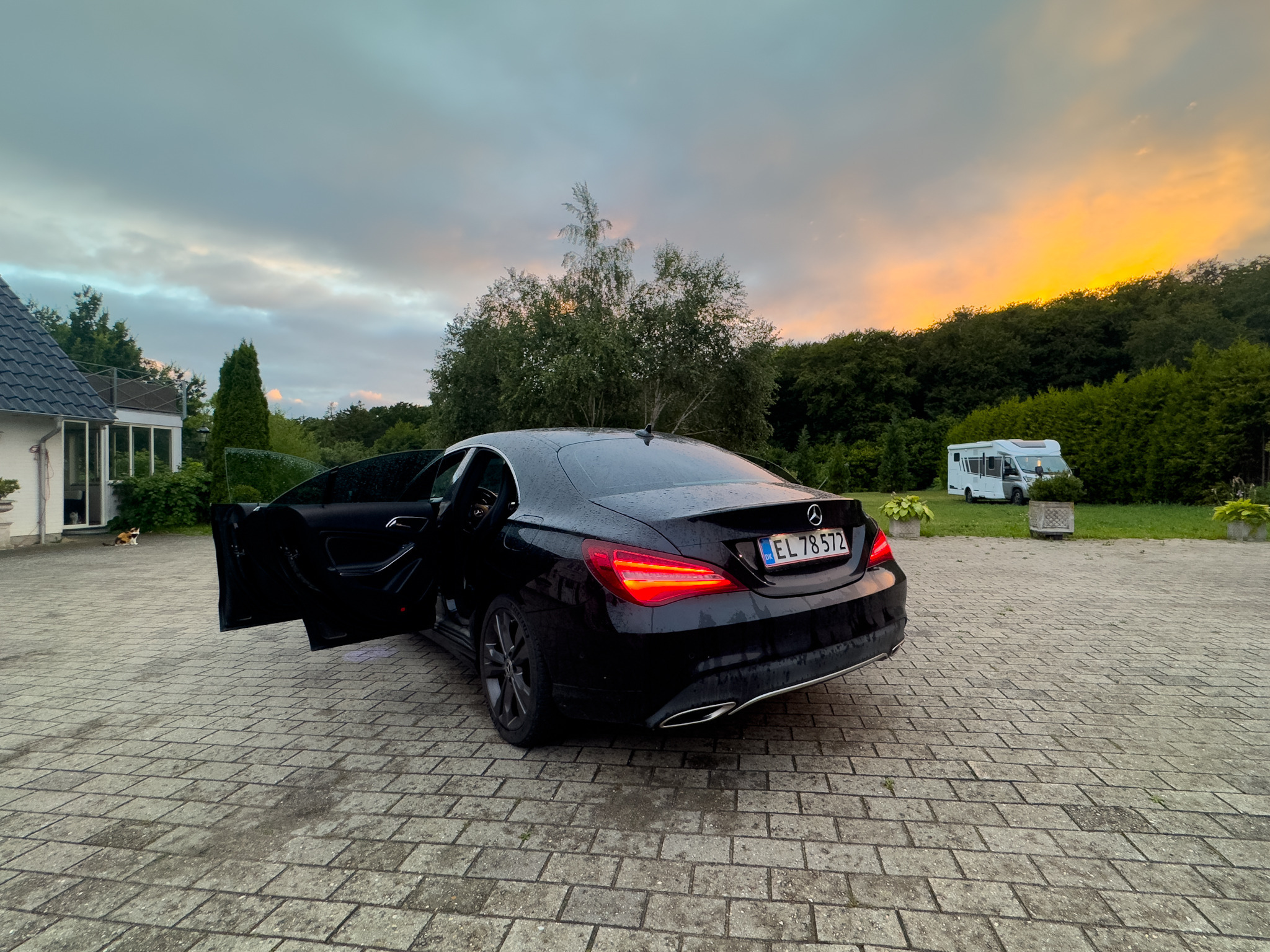 Sort Mercedes CLA fra 2019