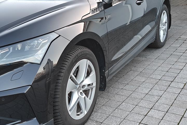 Sort Skoda Enyaq iV fra 2023