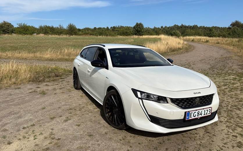 Peugeot 508 HYBRID 225 SW EAT8