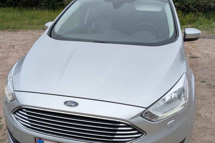 Sølv Ford C-MAX fra 2018