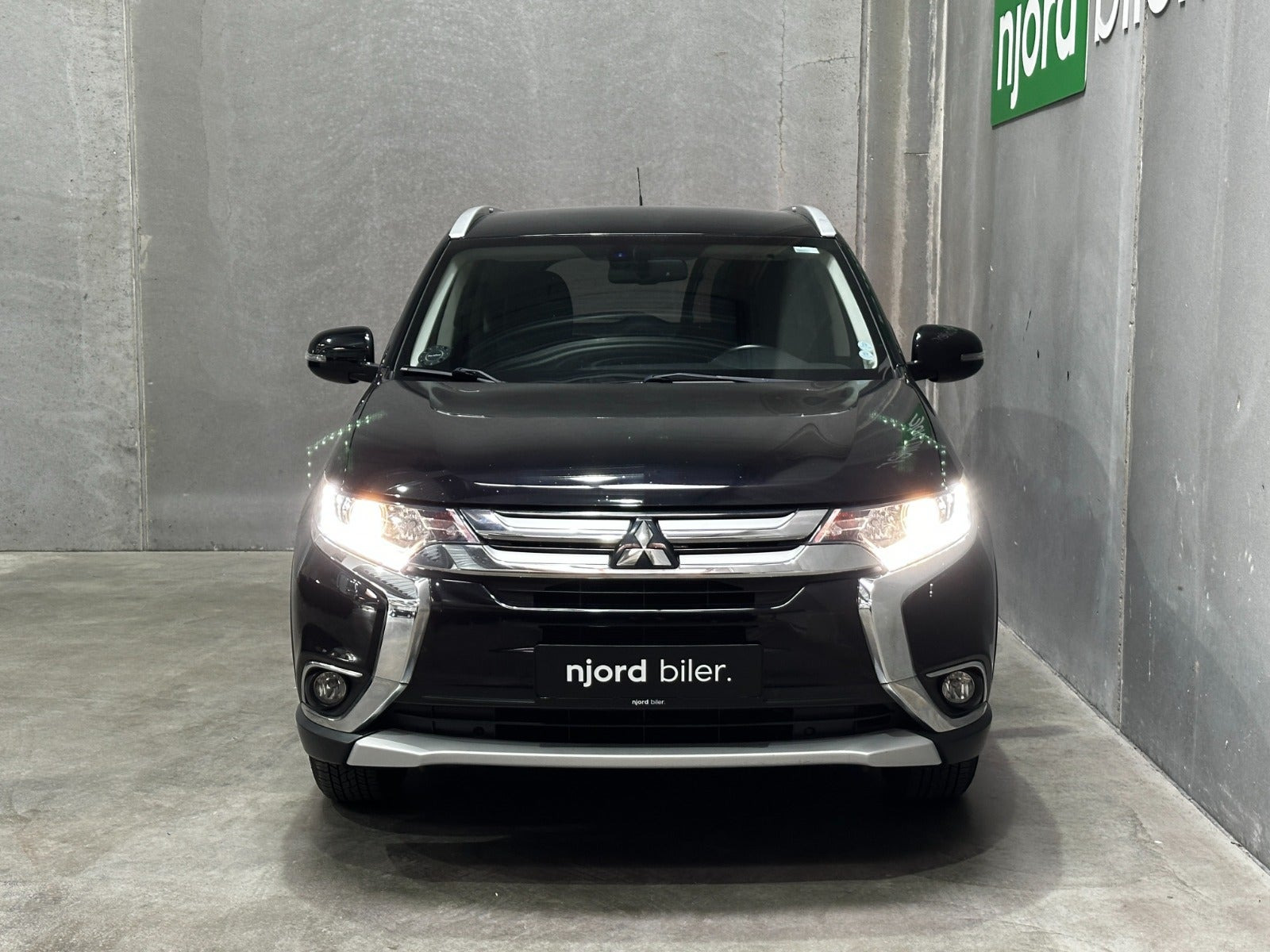 undefined Mitsubishi Outlander fra 2016