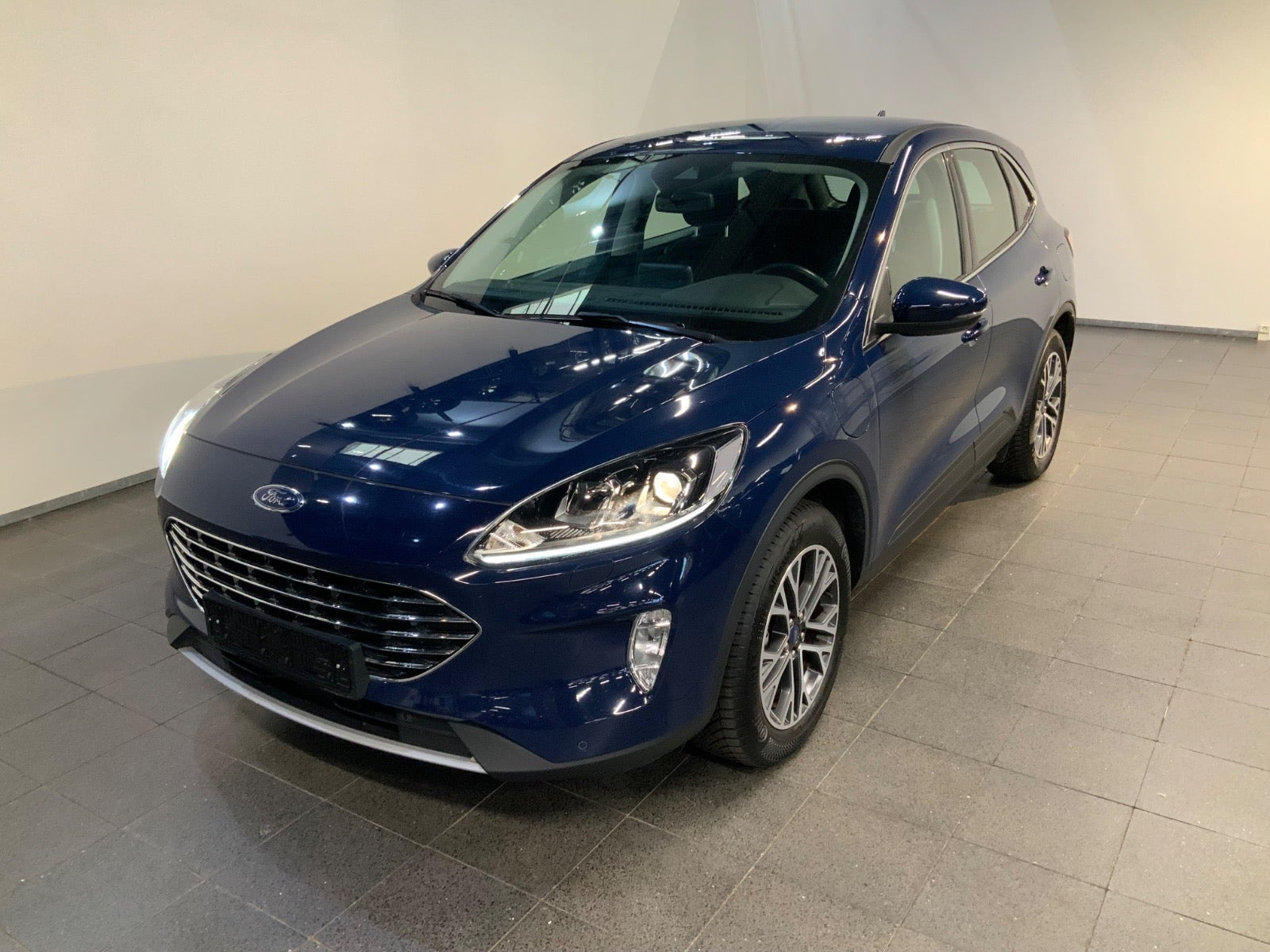 Ford Kuga 2,5 PHEV Titanium CVT