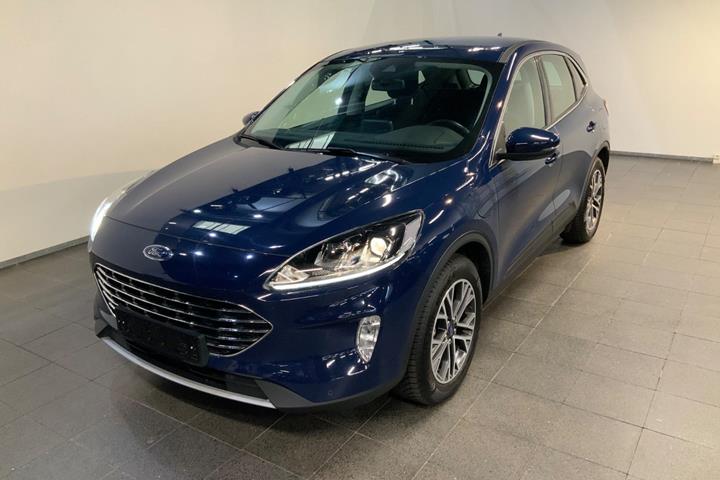 Blå Ford Kuga fra 2020 set udefra