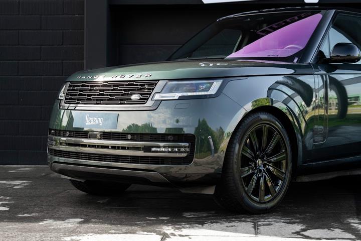 Grøn Land Rover Range Rover fra 2023