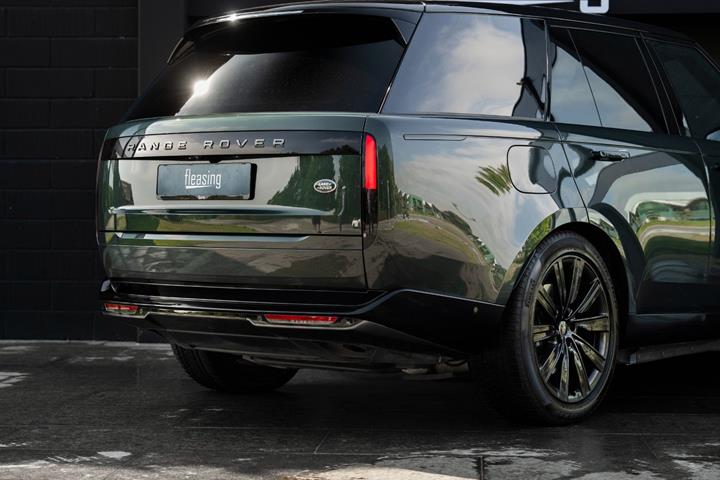 Grøn Land Rover Range Rover fra 2023