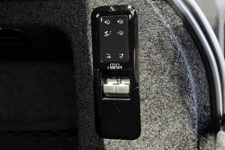 Grøn Land Rover Range Rover fra 2023