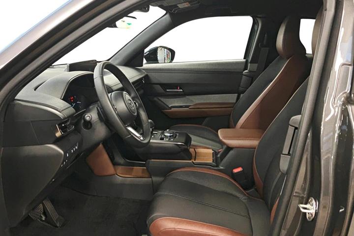 Grå Mazda MX-30 fra 2024